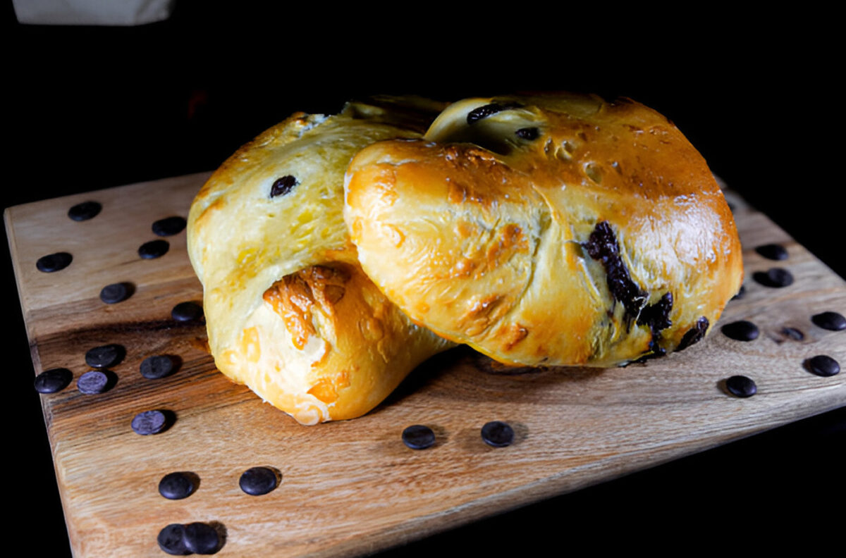 Cougnou pain au chocolat belge fait à la main